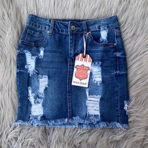 ℝ𝕚𝕡𝕡𝕖𝕕 𝕛𝕖𝕒𝕟 𝕤𝕜𝕚𝕣𝕥✨